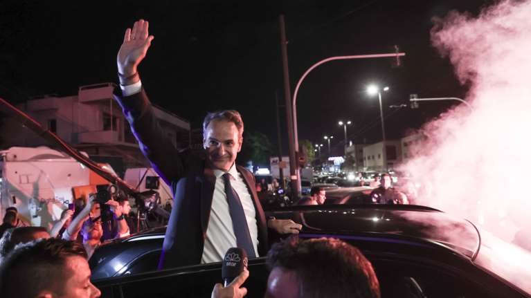 Bloomberg: Μήνυμα στις αγορές η νίκη Μητσοτάκη - Οι φιλικές πολιτικές προς τις επενδύσεις θα συνεχιστούν