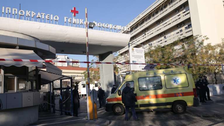 Θεσσαλονίκη: Εξιτήριο για τον 13χρονο που παρασύρθηκε από αυτοκίνητο - Ζητά να εντοπιστεί ο οδηγός που τον εγκατέλειψε