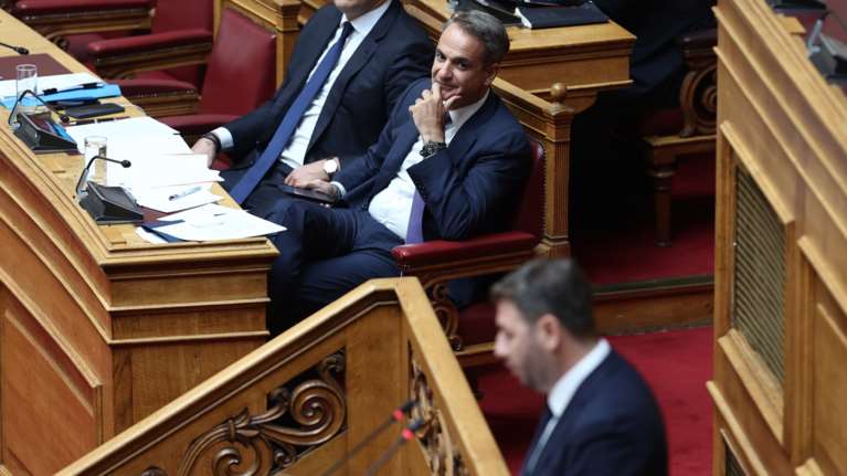 Κρατάει χρόνια αυτή η κόντρα- Μητσοτάκης σε Ανδρουλάκη: "Δεν ξέρεις τι λες" - "Να είστε πιο ευγενικός..." [βίντεο]