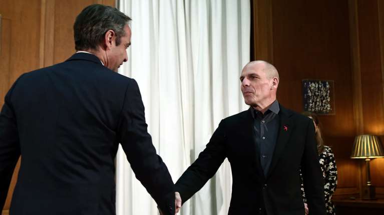 Επίθεση στον Γιάνη Βαρουφάκη: &quot;Απολύτως καταδικαστέα&quot;- Η ανάρτηση του Κυριάκου Μητσοτάκη