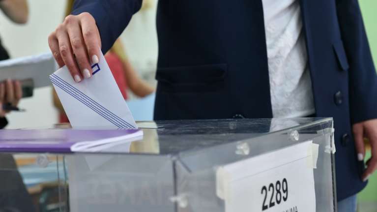 MRB: Πληθωρισμός/ ακρίβεια το νούμερο ένα πρόβλημα των ψηφοφόρων- Φοβούνται για το μέλλον, είναι οργισμένοι για το σήμερα