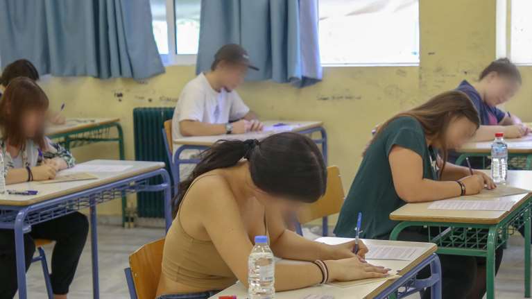 Πανελλαδικές: Οι πρώτες απαντήσεις για το μάθημα της Νεοελληνικής Γλώσσας και Λογοτεχνίας