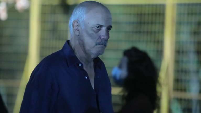 Στην Ευελπίδων ο Γιώργος Κιμούλης: Κατέθεσε μηνύσεις κατά ηθοποιών και γιατρών - Εναντίον ποιων στρέφεται