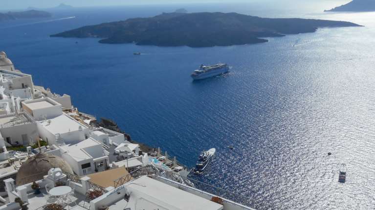 Ο διεθνής Τύπος εκθειάζει την Ελλάδα: Η πρώτη χώρα που πρέπει να επισκεφθούμε μετά τον κορονοϊό