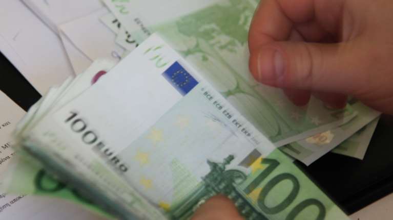 17 δισ. ρίχνουν στην αγορά οι τράπεζες - Αναστολή δόσεων δανείων σε 179.000 νοικοκυριά και επιχειρήσεις