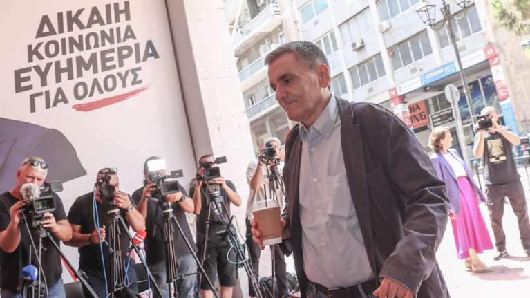 ΣΥΡΙΖΑ: Αντίστροφη μέτρηση  για τις σημερινές ανακοινώσεις Τσακαλώτου - Ποιοι θα είναι μαζί του στου Ψυρρή