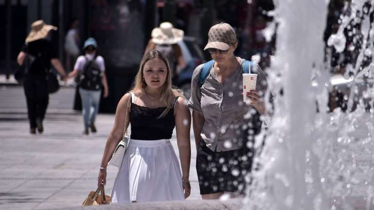 Καύσωνας &quot;Κλέων&quot;: Οι θερμοκρασίες ανά περιοχή το επόμενο 48ωρο – Νέα έξαρση στα τέλη της ερχόμενης εβδομάδας