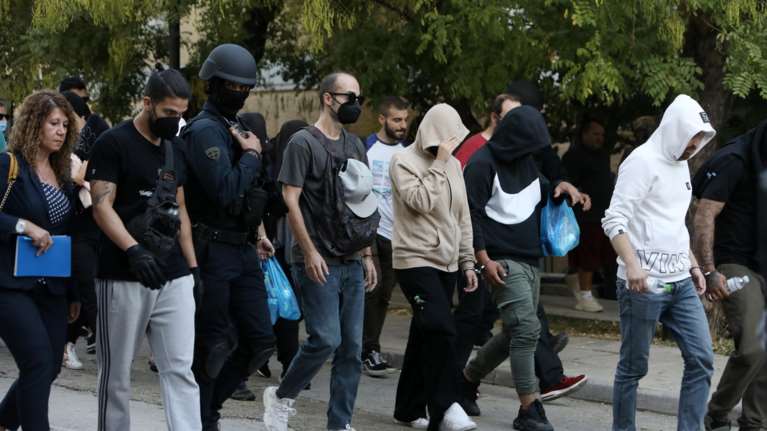 Ζωγράφου: Οι συμμορίες σκότωναν, βίαζαν, λήστευαν και γυρνούσαν στην εστία - Πώς τους ειδοποιούσε η συνεργός αστυνομικός