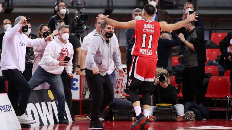 Euroleague: Ο Σλούκας "ντύθηκε" Σπανούλης - Τρομερό buzzer-beater και μεγάλη νίκη επί της Εφές