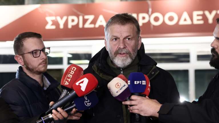 Γκλέτσος: "Ήθελα να υπηρετήσω τη συμμετοχή, δεν είχα καμία προσωπική ατζέντα" - Η αγένεια σε δημοσιογράφο [βίντεο]