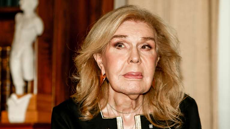 Μαριάννα Βαρδινογιάννη: Σε στενό οικογενειακό κύκλο η κηδεία της