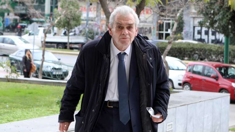 Ειδικό Δικαστήριο: Συνεχίστηκε η απολογία του Παπαγγελόπουλου - &quot;Παμπόνηρη η Ράικου, ψευδείς οι καταθέσεις της&quot;