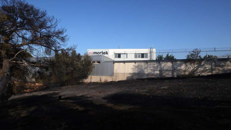 Οριοθετήθηκε η φωτιά στην Παιανία - Ήχησε το 112, μεγάλη κινητοποίηση της Πυροσβεστικής [βίντεο]