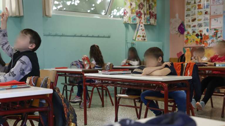 Κορονοϊός: Έτσι θα λειτουργήσουν τα σχολεία  -  Με πλήρη σύνθεση, μάσκες και χωριστά διαλείμματα