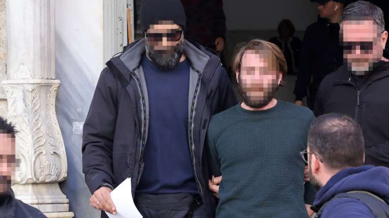 Ηράκλειο: Αυτός είναι ο 33χρονος Γάλλος που σκότωσε τη Ράνια - Είχε χτυπήσει κι άλλα άτομα, χαστούκισε μια γυναίκα [βίντεο]