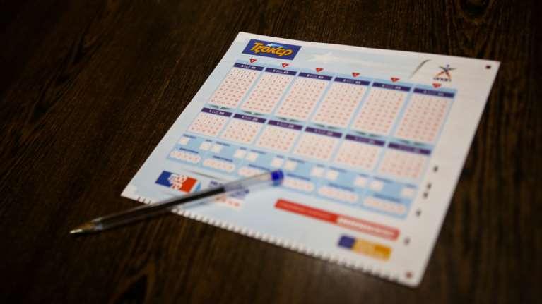 Τζόκερ κλήρωση 2265: Ένας υπερτυχερός κέρδισε 600.000 ευρώ - Αυτοί είναι οι τυχεροί αριθμοί για σήμερα (30/3/2021)