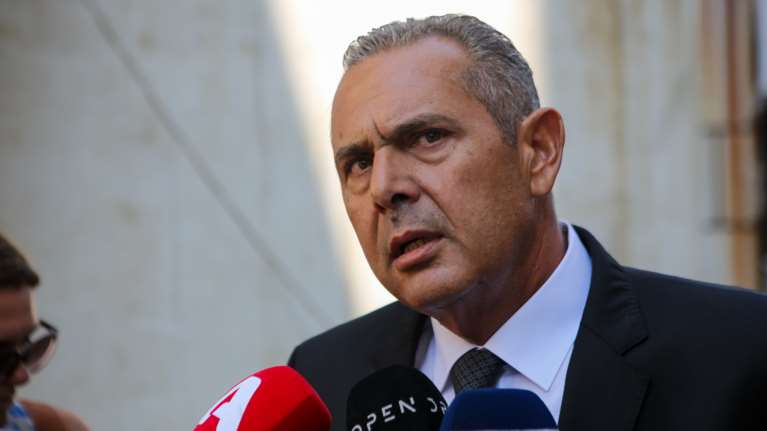Ο Πάνος Καμμένος αποκάλυψε το όνομα του χειριστή του ελικοπτέρου που έπεσε στην Εύβοια