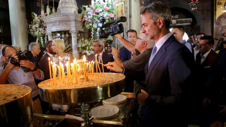 Στην Τήνο ο Μητσοτάκης για τον Δεκαπενταύγουστο