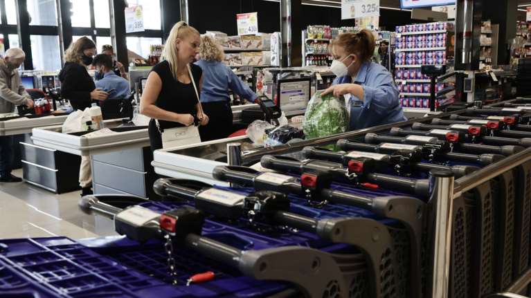 Food pass: Πώς θα γίνονται οι αιτήσεις - Το ποσό θα μεταφέρεται στον επόμενο μήνα εάν οι καταναλωτές δεν το έχουν εξαντλήσει