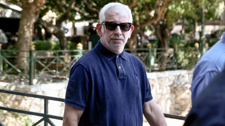 Πέτρος Φιλιππίδης: Η αλήθεια πίσω από την παραίτηση του Θέμη Σοφού από τη νομική υπεράσπισή του
