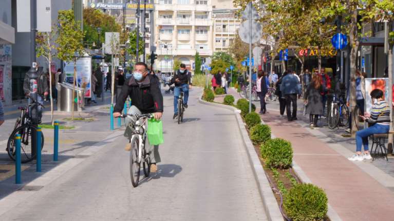 Έγιναν Θεσσαλονίκη η Λάρισα και ο Βόλος: Σε κάθε σπίτι υπάρχει ένα κρούσμα