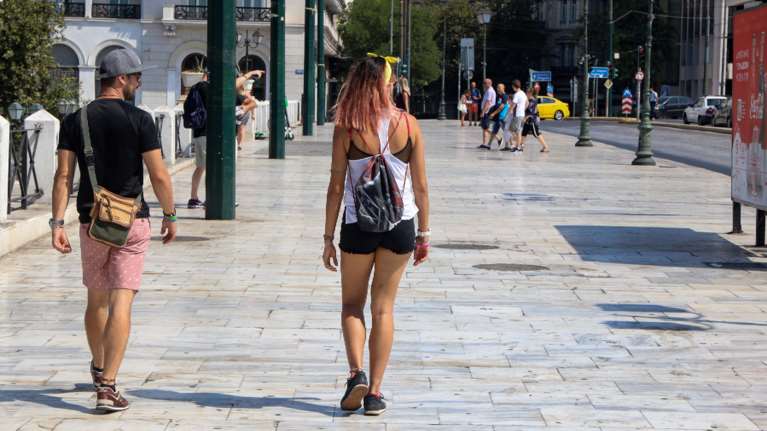 Τι καιρό θα κάνει τον Δεκαπενταύγουστο - Οι θερμοκρασίες και τα μελτέμια [χάρτες]