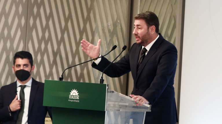 Ανδρουλάκης: Ένα πέναλτι ήταν αρκετό ώστε να βγει ο πρωθυπουργός και να πει ότι υπάρχει κέντρο παρακολουθήσεων Predator