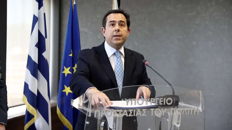 Ενδοοικογενειακή βία, συμμορίες ανηλίκων, φράχτης στον Έβρο, οργανωμένο έγκλημα: Οι προτεραιότητες Μηταράκη στο Προ.Πο.