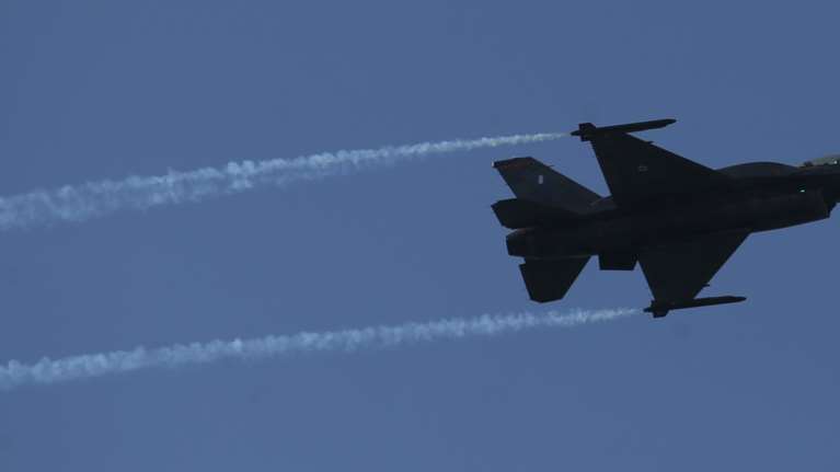 Κατέπεσε μαχητικό F-4 Φάντομ της Πολεμικής Αεροπορίας- Ψάχνουν τους πιλότους ανοιχτά της Ανδραβίδας