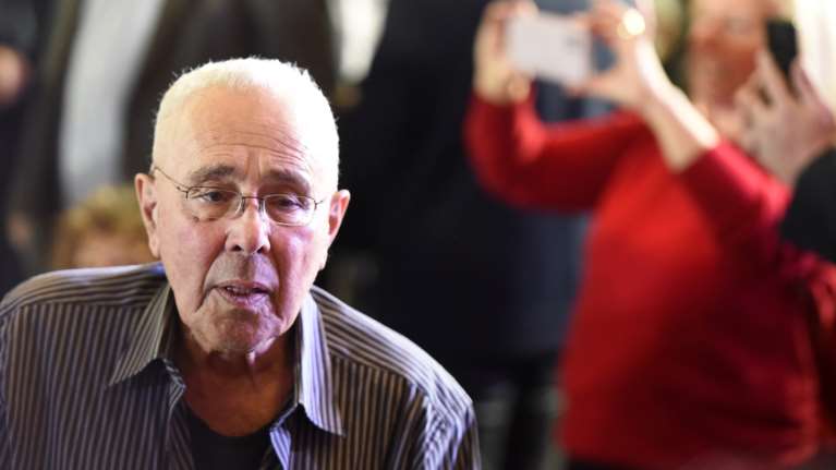 Ξαναχτύπησε ο Ζουράρις: Συνεργασία και με τον Βελόπουλο και με... τον διάβολο βάσει προγραμματικής συμφωνίας