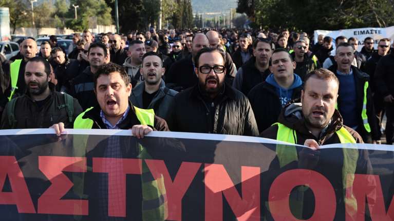 Καζάνι που βράζει η ΕΛΑΣ: Συγκεντρώσεις διαμαρτυρίας από οργισμένους αστυνομικούς για τον 31χρονο που χαροπαλεύει