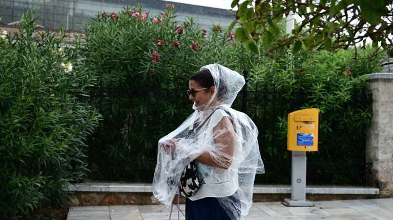 Καιρός: Υποχωρεί ο καύσωνας, έρχονται καταιγίδες - Ποιες περιοχές θα χτυπήσει η κακοκαιρία