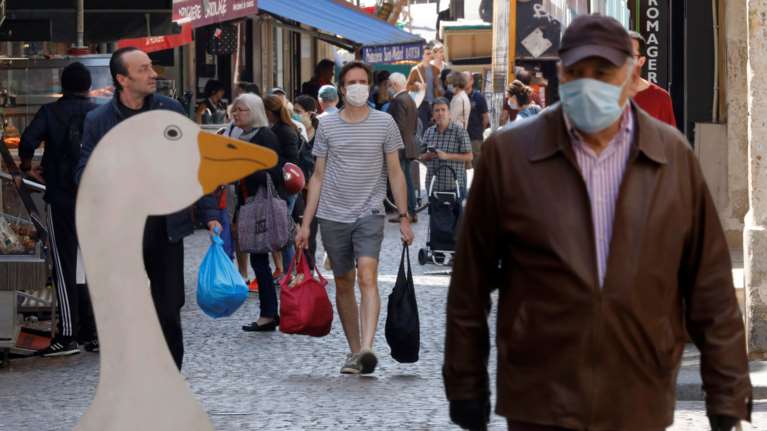 Κορονοϊός: 389 νεκροί το τελευταίο 24ωρο στη Γαλλία - Μειώνονται οι νοσηλευόμενοι στις ΜΕΘ