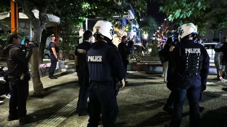 Πώς χάθηκε η μάχη για τα νέα μέτρα στις πλατείες - Πάνω από 28.000 έλεγχοι για παράνομες συναθροίσεις