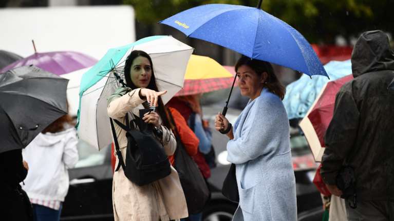 Meteo: Αστατος καιρός το Σαββατοκύριακο -  Πιθανότητα τοπικών βροχών σε Αττική, Κρήτη και ηπειρωτικά