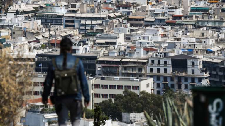 Ο πόλεμος της… γκαρσονιέρας: Γιατί νοικιάζονται και πωλούνται &quot;χρυσά&quot; τα μικρά διαμερίσματα