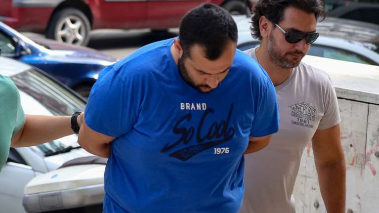 &quot;Ούρλιαζα όταν τη βρήκα σε λίμνη αίματος&quot; - Σοκάρουν τα λόγια της κόρης της 63χρονης που σκότωσε ο ψυκτικός [Βίντεο]