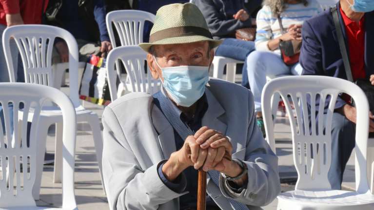 Απόφαση – βόμβα για το κομμένο ΕΚΑΣ χαμηλοσυνταξιούχων: Ανοίγει τον δρόμο για διεκδίκηση αναδρομικών