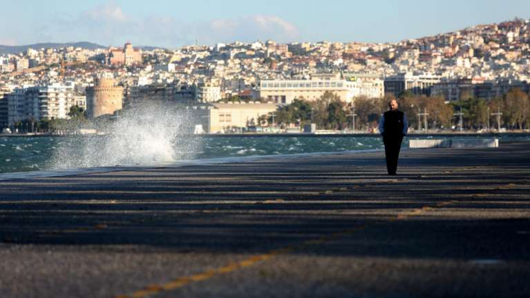 Καιρός - Κολυδάς: Από τη ζέστη στις ψυχρές αέριες μάζες - Ερχονται βοριάδες και πτώση της θερμοκρασίας έως και 7 βαθμούς