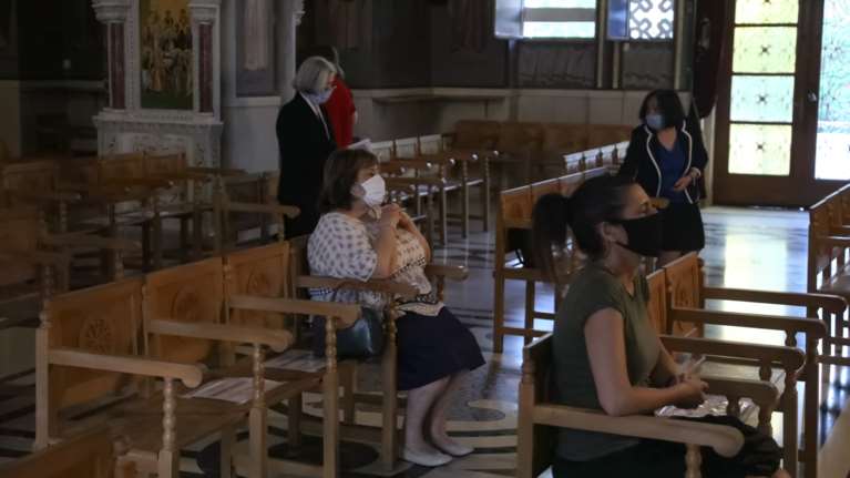 Εκκλησίες και Πάσχα: Διπλή μάσκα και self test - Αλλάζουν τα ωράρια για τις Ακολουθίες