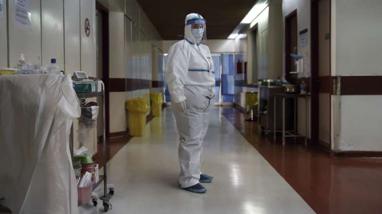 Κορονοϊός: Νέο ρεκόρ κρουσμάτων παγκοσμίως - Ανήσυχος ο ΠΟΥ