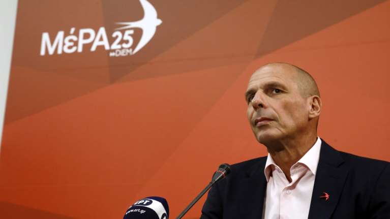 Γιάνης Βαρουφάκης για Αλέξη Τσίπρα: Ρεσιτάλ υποκρισίας η αποχή ΣΥΡΙΖΑ από τη Βουλή