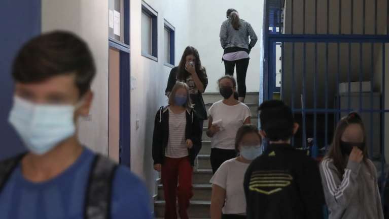 Σταδιακά το άνοιγμα των σχολείων - Ποια θα ανοίξουν πρώτα - Οι δηλώσεις Κεραμέως