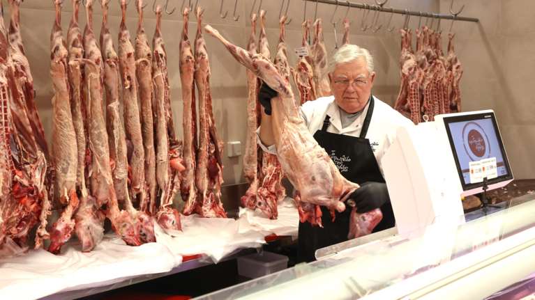 Ο καιρός το Πάσχα σε όλες τις περιοχές της Ελλάδας: Βάλτε νωρίς το αρνί, πάρτε και μουσαμάδες, λένε οι μετεωρολόγοι [βίντεο]