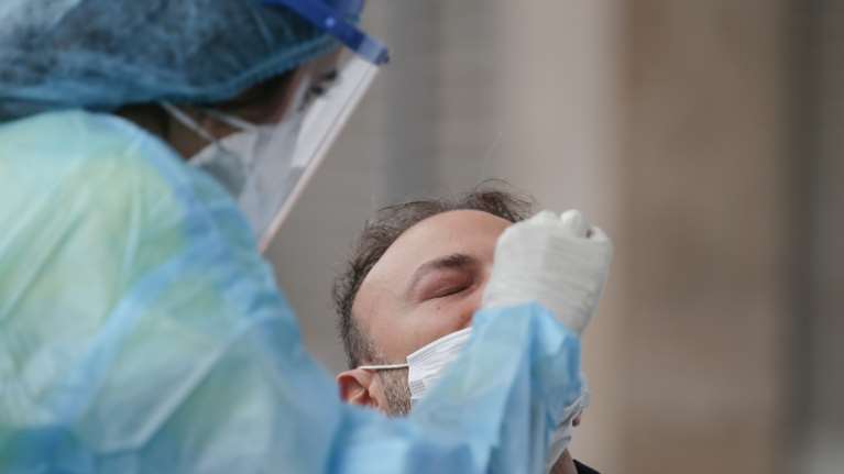 testing.gov.gr: Πρόγραμμα μαζικών rapid test - Τι πρέπει να κάνετε για να συμμετάσχετε [Εικόνες]