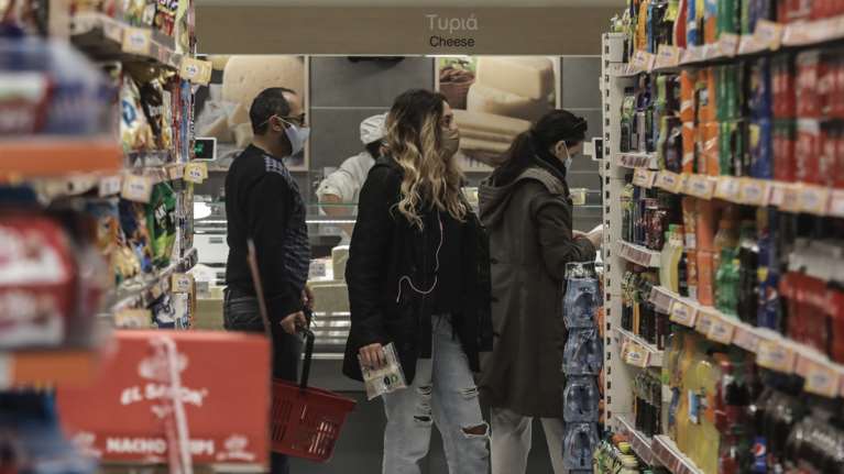 Πρεμιέρα στις 2 Νοεμβρίου για το &quot;καλάθι του νοικοκυριού&quot;: Η τελική λίστα με τα 50 προϊόντα - Ποια λείπουν