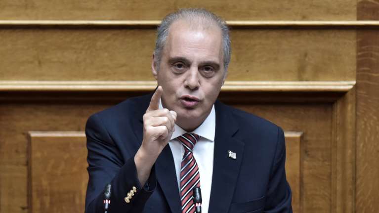 Θεωρίες συνωμοσίας Βελόπουλου για την επιστολική ψήφο: Η ΝΔ πάει πάλι να κάνει λαθροχειρία και καλπονοθεία