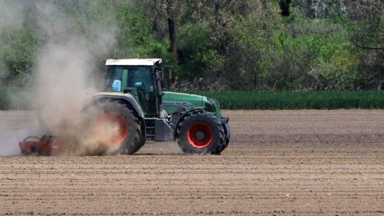 Πρόστιμο 392 εκατ. ευρώ από την Κομισιόν στην Ελλάδα για τις κομπίνες με τις επιδοτήσεις του ΟΠΕΚΕΠΕ
