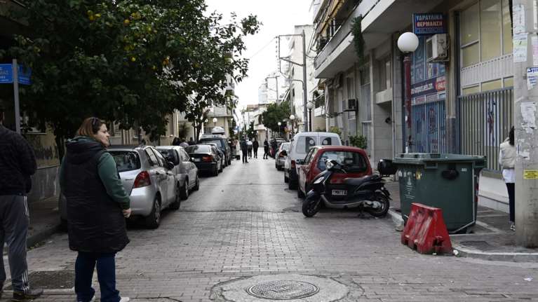 Δάφνη: Αυτοκτόνησε πέφτοντας από την ταράτσα η 17χρονη - Πληροφορίες για ερωτική απογοήτευση