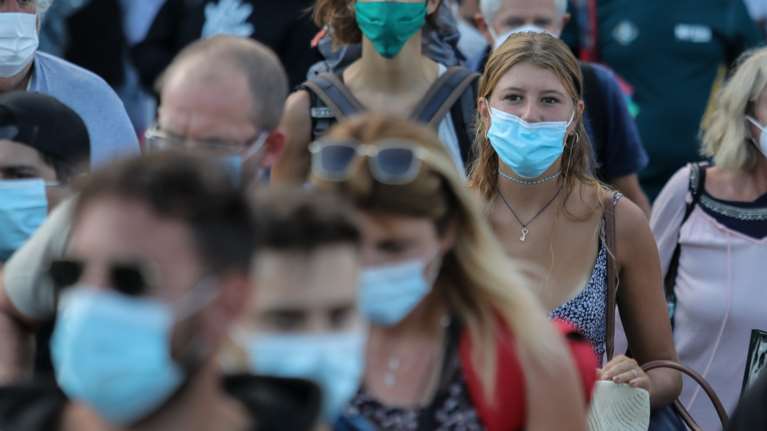 Κορονοϊός: 207 νέα κρούσματα - 3 νεκροί και 54 διασωληνωμένοι